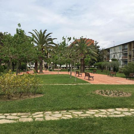 Book Ibiza Salou Apartman Kültér fotó