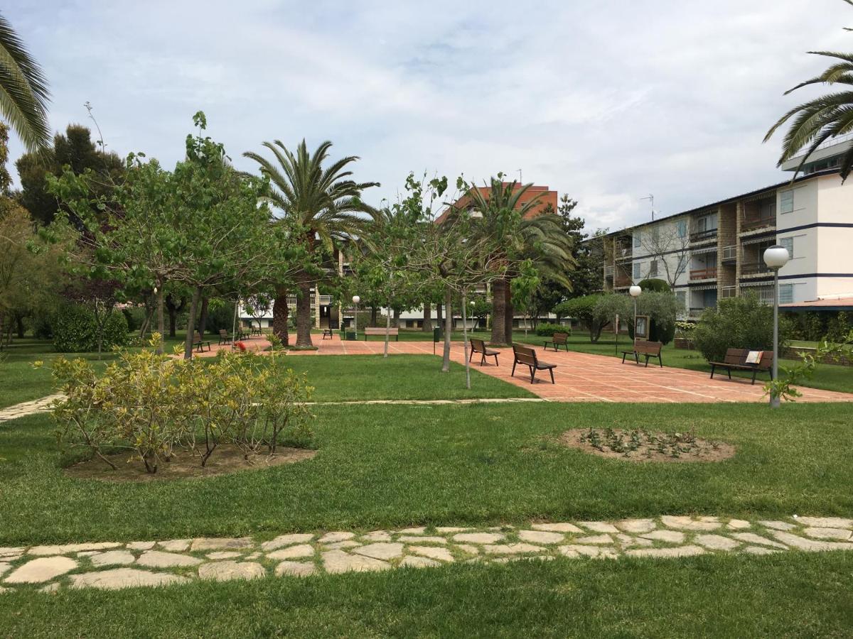 Book Ibiza Salou Apartman Kültér fotó